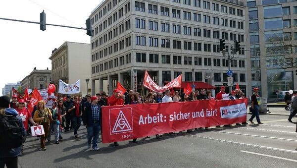 Около 30 тысяч человек приняли участие в первомайской демонстрации в Берлине