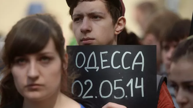 Участники акции в память о погибших при пожаре в одесском Доме профсоюзов. Архивное фото