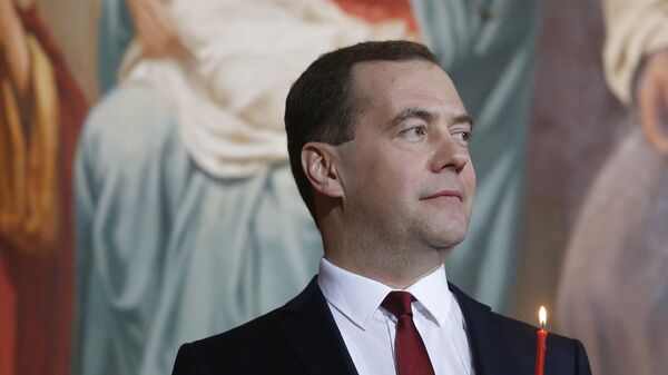 Председатель правительства РФ Дмитрий Медведев на пасхальном богослужении в храме Христа Спасителя в Москве. Архивное фото