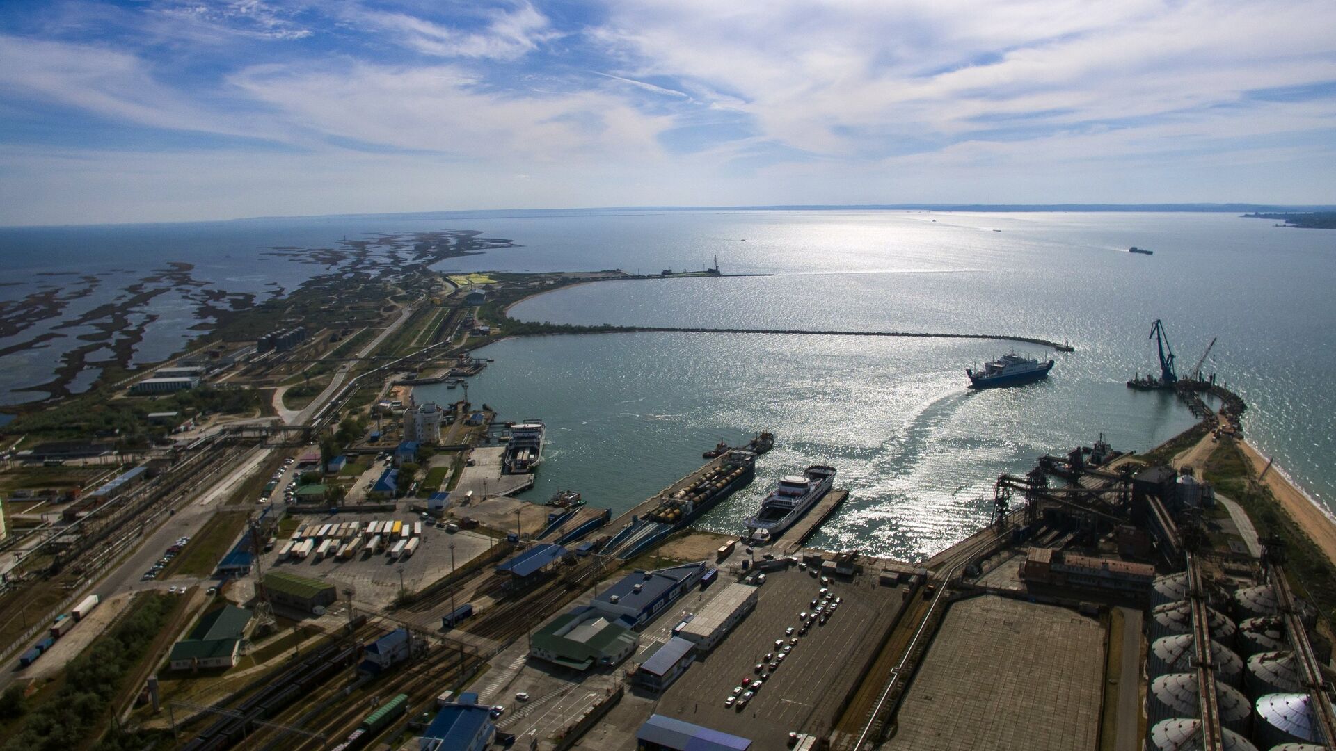 Таможенный пост Морской порт Кавказ - РИА Новости, 1920, 08.10.2022