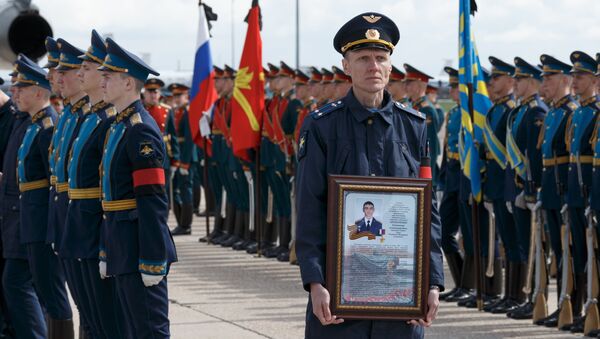 Церемония прощания с офицером спецназа, героем России Александром Прохоренко