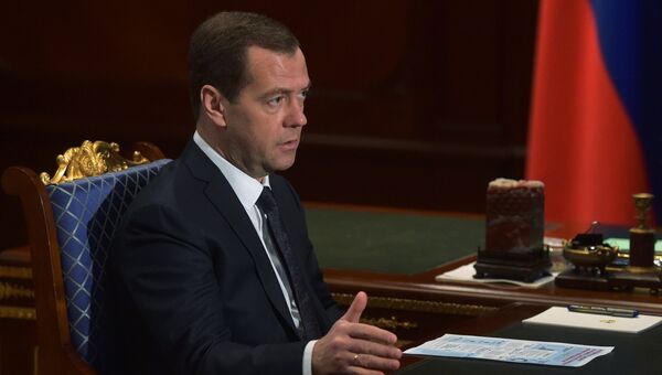 Председатель правительства РФ Дмитрий Медведев и генеральный директор АСИ Андрей Никитин во время встречи в подмосковной резиденции Горки
