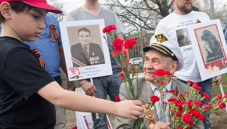 Акция Бессмертный полк в Монреале