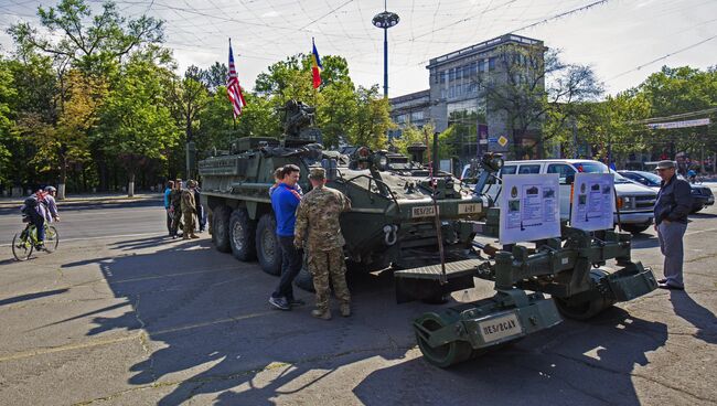 Военная техника США в Кишинёве