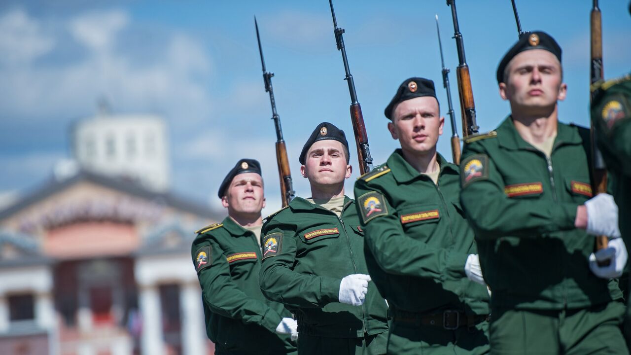 В Туле прошел военный парад в честь Дня Победы - РИА Новости, 09.05.2023