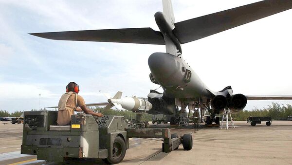 Самолеты ВВС США на военной базе на острове Диего-Гарсия