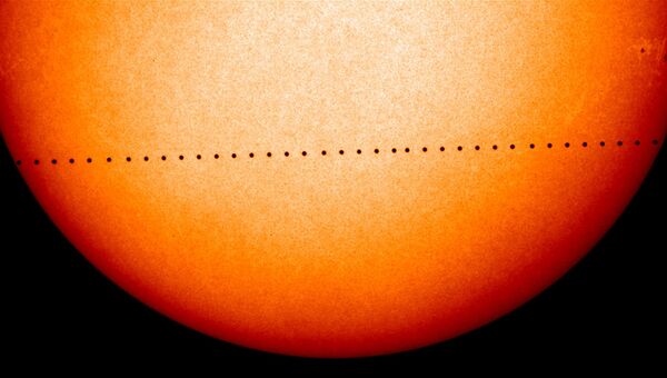 Проход Меркурия по диску Солнца. Архивное фото