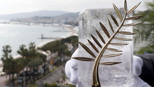 Золотая пальмовая ветвь (Palme d'Or) -  главная премия Каннского кинофестиваля