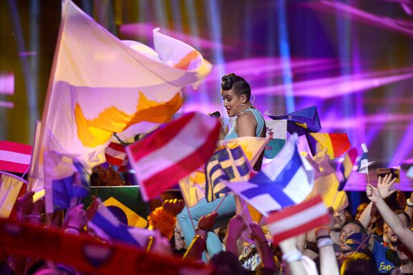 Финская поп-певица Сандья в первом полуфинале конкурса песни Евровидения-2016