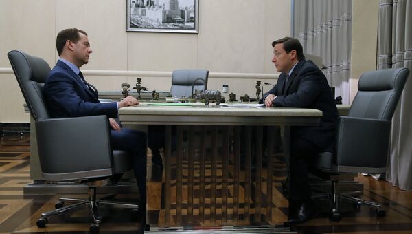 Премьер-министр РФ Д. Медведев встретился с вице-премьером РФ А. Хлопониным