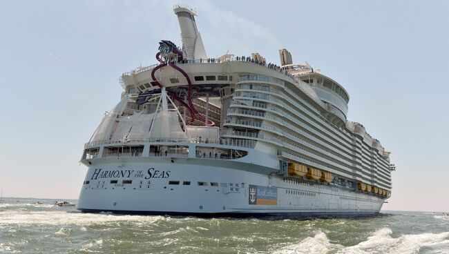 Самый большой круизный лайнер в мире — Harmony of the seas