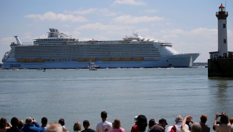 Самый большой круизный лайнер в мире — Harmony of the seas