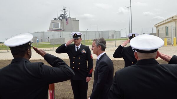 Генеральный секретарь НАТО Йенс Столтенберг на открытии наземной стационарной части американского комплекса Aegis Ashore в Румынии. Май 2016