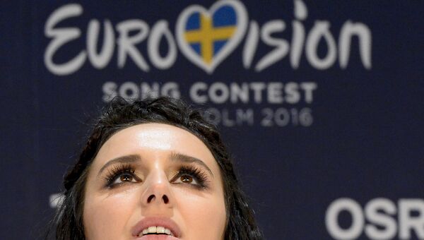 Джамала (Украина), победившая в финале международного конкурса Евровидение-2016 во время пресс-конференции