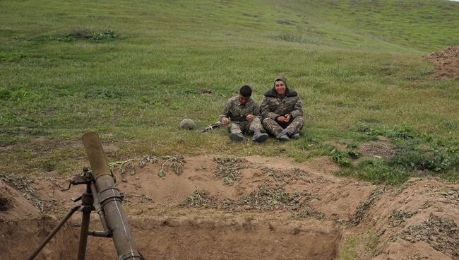 Военнослужащие армии обороны Нагорного Карабаха на первой линии обороны. Архивное фото