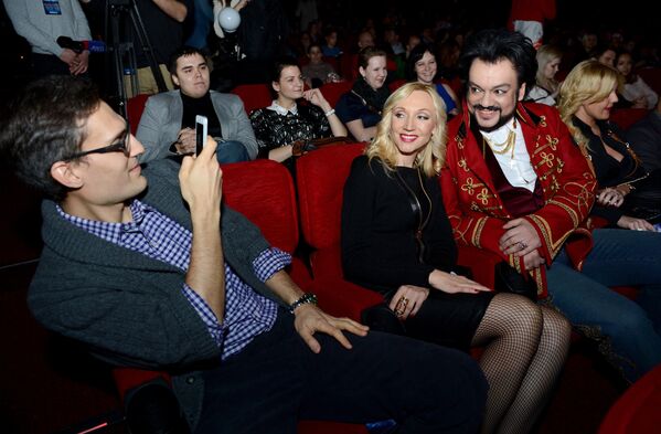 Михаил Земцов, Филипп Киркоров и Кристина Орбакайте перед премьерой фильма Любовь в большом городе 3