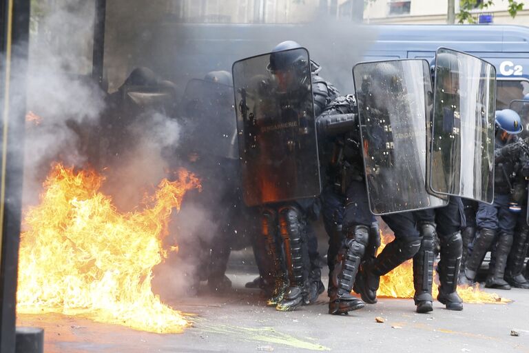 Беспорядки в Париже. 17 мая 2016