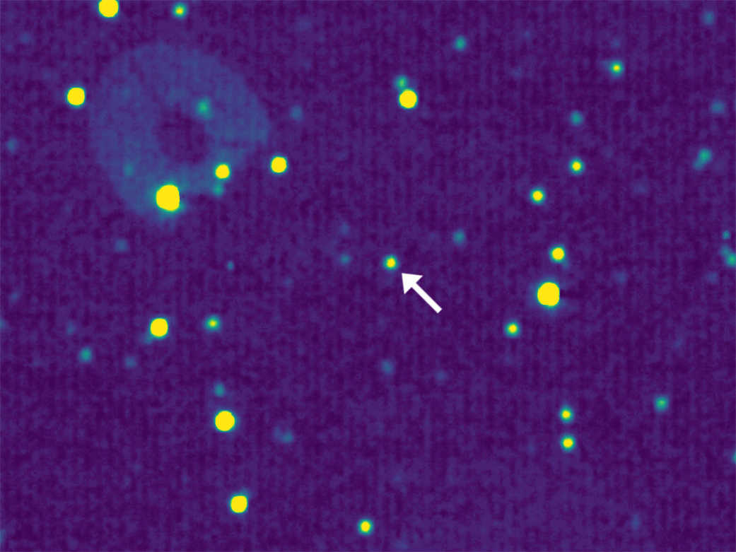 Фотографии объекта 1999 JR1 за орбитой Плутона