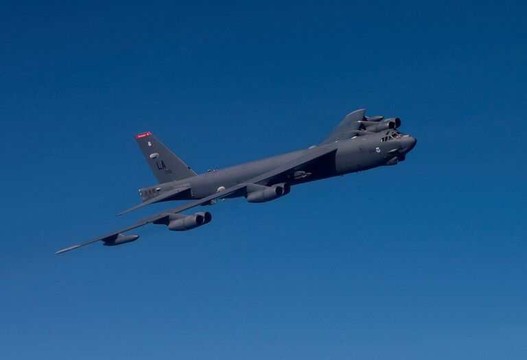 Стратегический американский бомбардировщик B-52 Superfortress Стратегический американский бомбардировщик B-52 Superfortress