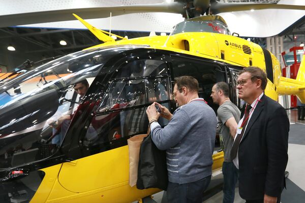 Вертолет H-135 концерна Airbus Helicopters на IX Международной выставке вертолетной индустрии HeliRussia 2016 в Москве