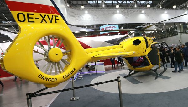 Вертолет H-135 концерна Airbus Helicopters на IX Международной выставке вертолетной индустрии HeliRussia 2016 в выставочном центре Крокус Экспо в Москве. Архивное фото