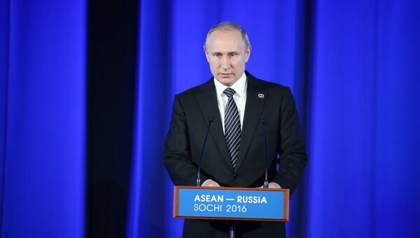 Президент Российской Федерации Владимир Путин выступает на торжественном приеме от имени президента РФ