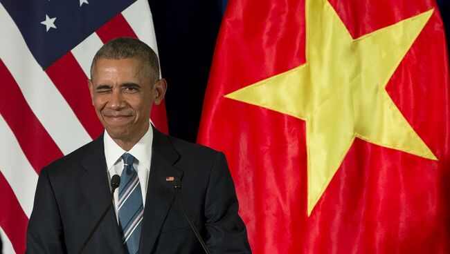 Президент США Барак Обама во время визита в Ханой, Вьетнам. 23 мая 2016 года