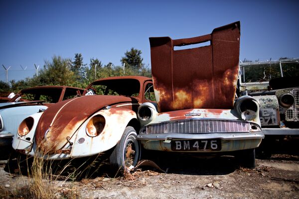 Брошенные машины на Кипре