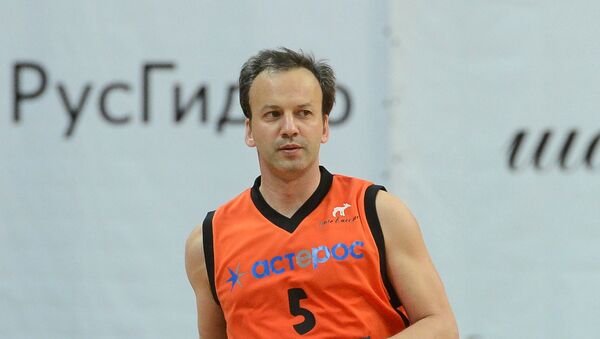 Аркадий Дворкович принимает участие в благотворительном баскетбольном матче в поддержку подопечных фонда Шаг вместе. Архивное фото