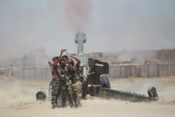 Иракские военные в окрестностях города Эль-Фаллуджа. 29 мая 2016