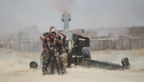 Иракские военные в окрестностях города Эль-Фаллуджа. 29 мая 2016