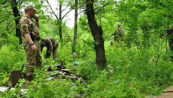 Сотрудники МВД ЛНР обнаружили схрон украинских диверсантов. Архивное фото