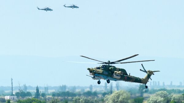 Вертолеты ВКС РФ в Крыму. Архивное фото