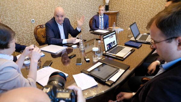 Президент ФИФА Джанни Инфантино во время интервью российским СМИ. 1 июня 2016