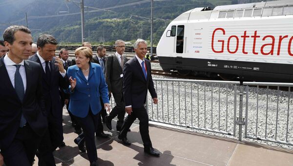 Церемония открытия Готардского тоннеля в Швейцарии