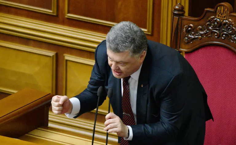 Президент Украины Петр Порошенко на заседании Верховной рады Украины Президент Украины Петр Порошенко на заседании Верховной рады Украины