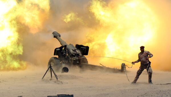Иракские силы безопасности в ходе столкновений с боевиками исламского государства в районе Фаллуджа