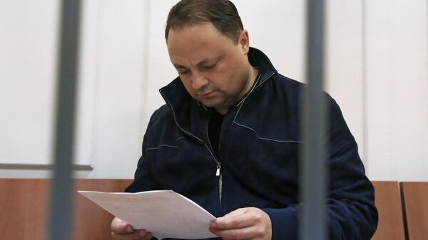 Мэр Владивостока Игорь Пушкарев в Басманном суде Москвы, где рассматривается ходатайство следствия об его аресте. Архивное фото