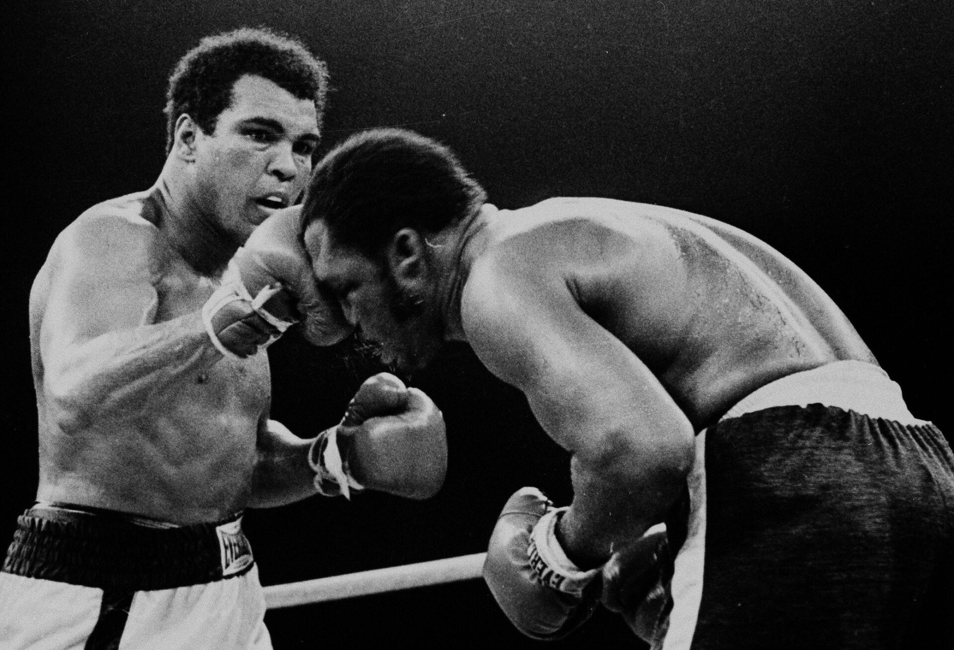 Бой между Мохаммедом Али и Джо Фрейзером в Маниле, Филиппины. 1 октября 1975 - РИА Новости, 1920, 27.04.2022