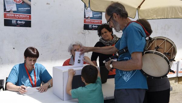 Голосование по вопросу о независимости от Испании в одном из муниципалитетов Страны Басков. 5 июня 2016