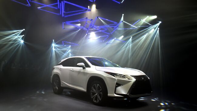 Автомобиль Lexus RX. Архивное фото