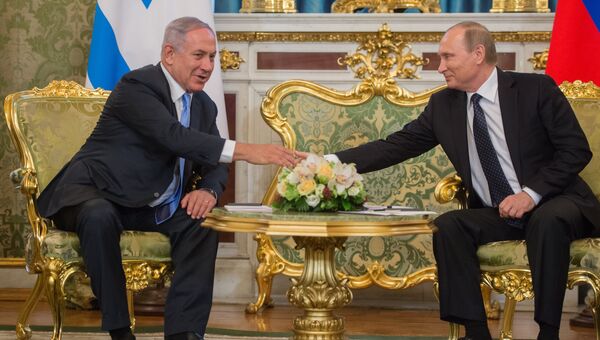 Президент России Владимир Путин и премьер-министр Израиля Биньямин Нетаньяху во время встречи в Кремле
