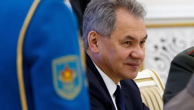 Министр обороны РФ Сергей Шойгу на совещании министров обороны государств-членов Шанхайской организации сотрудничества (ШОС) в Астане