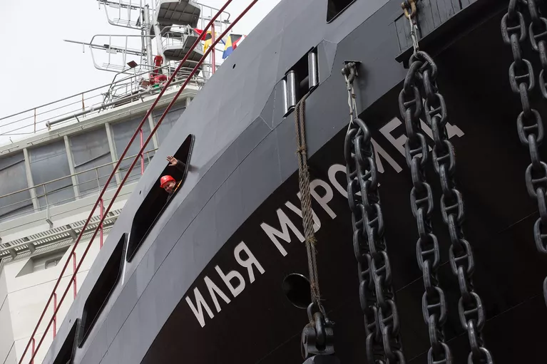 Дизель-электрический ледокол проекта 21180 Илья Муромец, построенный для ВМФ России, на АО Адмиралтейские верфи Дизель-электрический ледокол проекта 21180 Илья Муромец, построенный для ВМФ России, на АО Адмиралтейские верфи