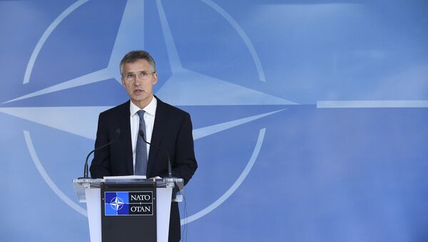 Генеральный секретарь НАТО Йенс Столтенберг перед заседанием глав минобороны стран-членов НАТО
