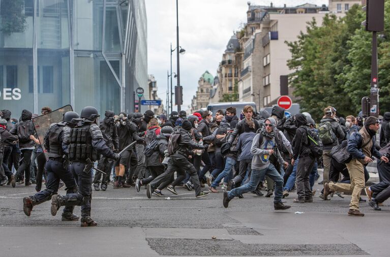 Акции протеста в Париже