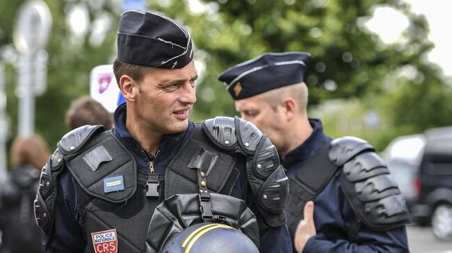 Сотрудники полиции национальной безопасности в Словакии. Архивное фото