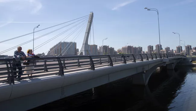 Мост через Дудергофский канал в Красносельском районе Санкт-Петербурга. Архивное фото