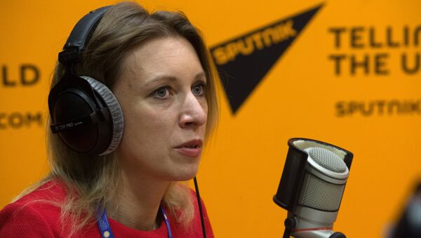 Официальный представитель МИД России Мария Захарова в студии радиостанции Спутник