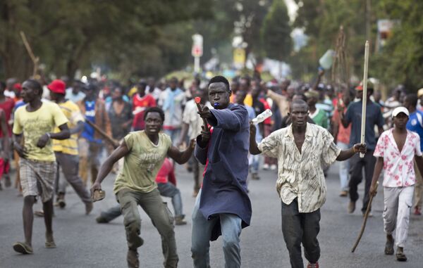 Протесты оппозиции против депутата из правительства в трущобах Кибера в Найроби, Кения
